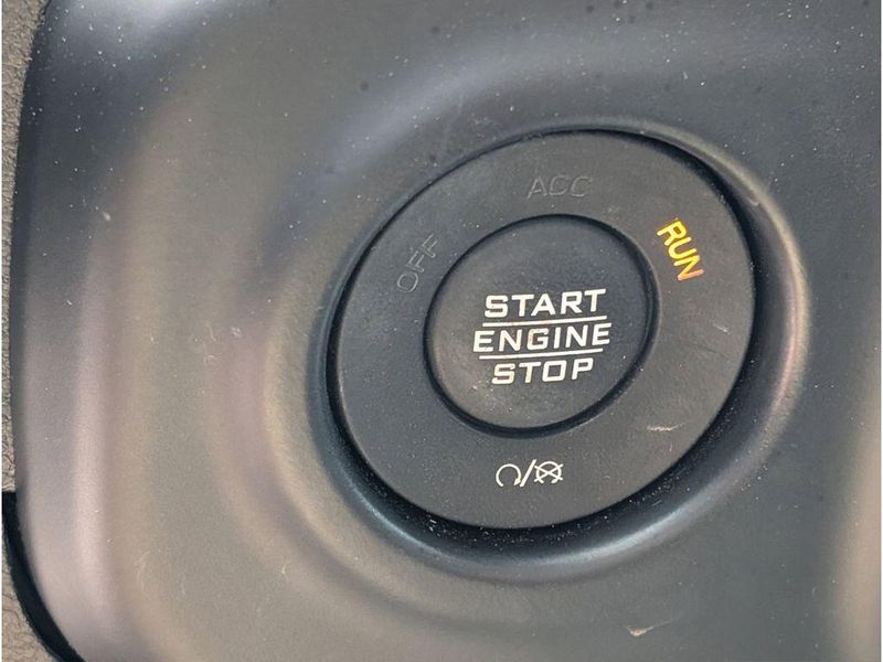 2021 Jeep Wrangler 4xE Unlimited SaharaImage 28