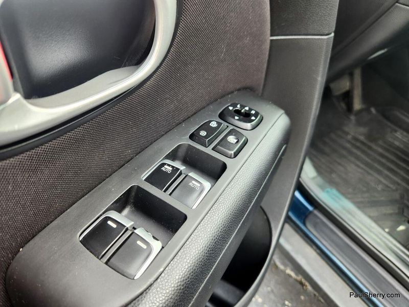 2017 Kia Soul +Image 21