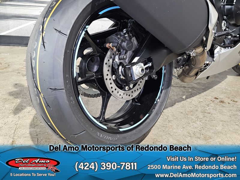 New 2025 Suzuki GSX-R1000R Image 8