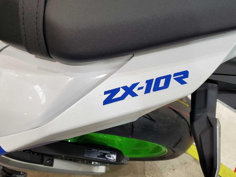 Used 2024 Kawasaki NINJA ZX 10R ABS KRT EDITION Image 15