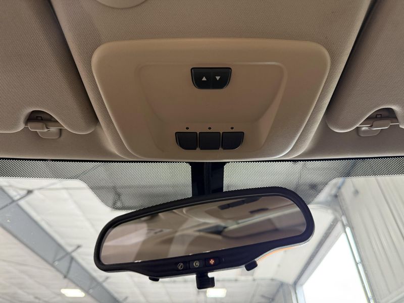 Used 2012 Chevrolet Impala LT FleetImage 18