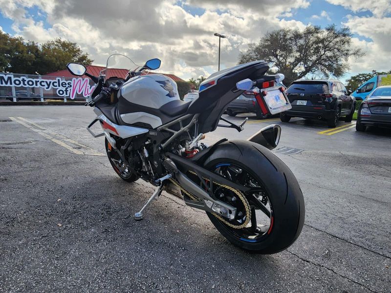 2026 BMW S 1000 RRImage 7