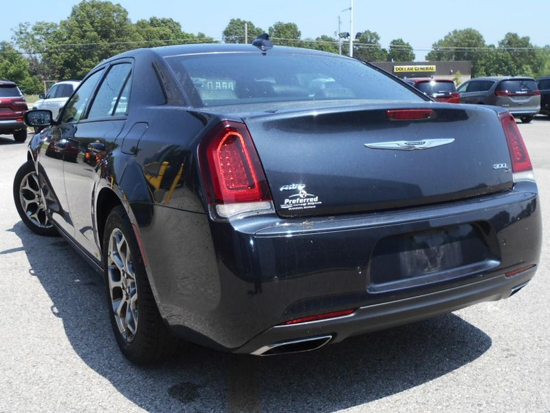 2016 Chrysler 300 SImage 4
