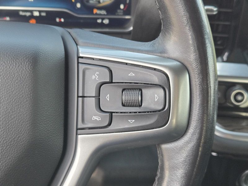 Used 2022 Chevrolet Silverado 1500 4WD Crew Cab 147 LT w/1LT