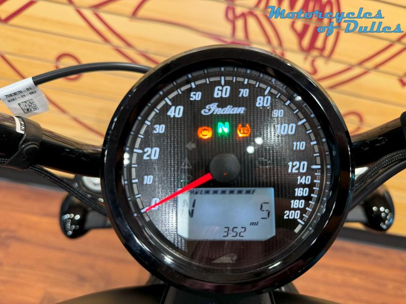 2025 Indian Motorcycle Scout Bobber Limited Image 10