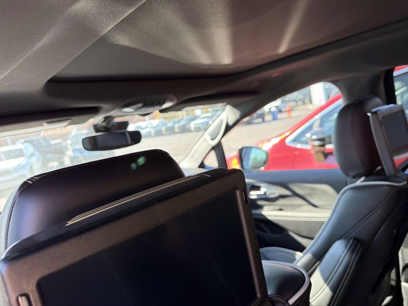 New 2026 Chrysler Pacifica LimitedImage 23