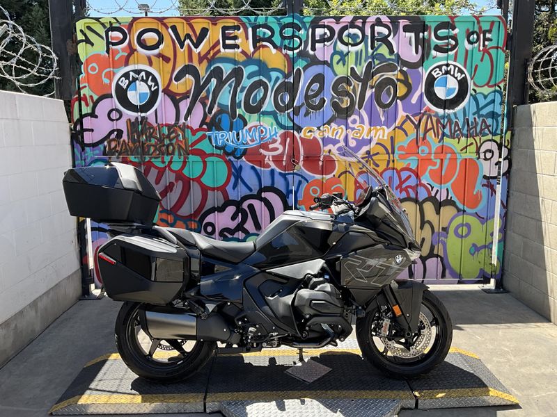 New 2026 BMW R 1300 RT Image 8