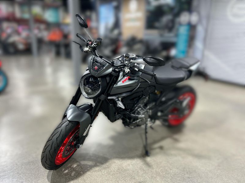 Used 2022 Ducati Monster Image 20