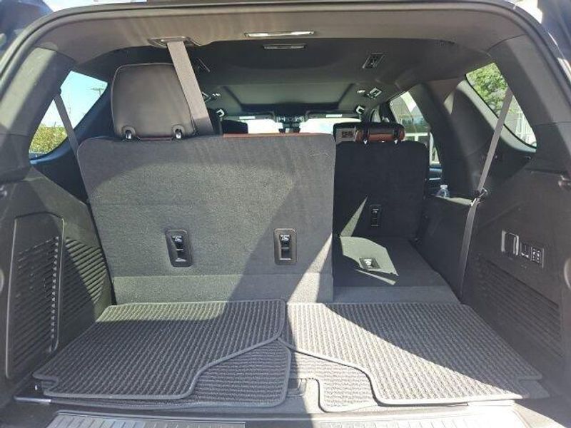Used 2024 GMC Yukon Denali Ultimate