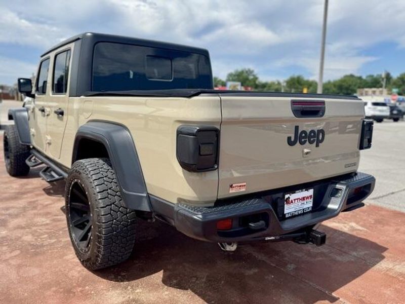 Used 2020 Jeep Gladiator SportImage 8