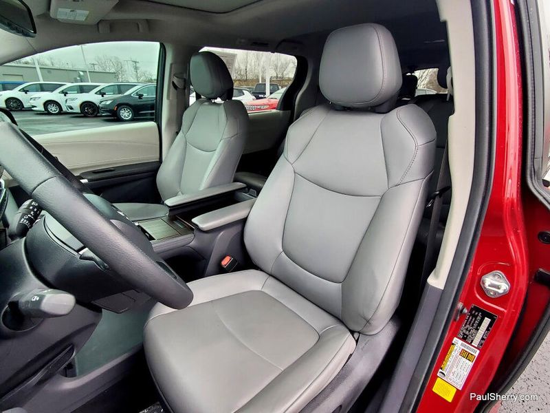 Used 2024 Toyota Sienna XLE