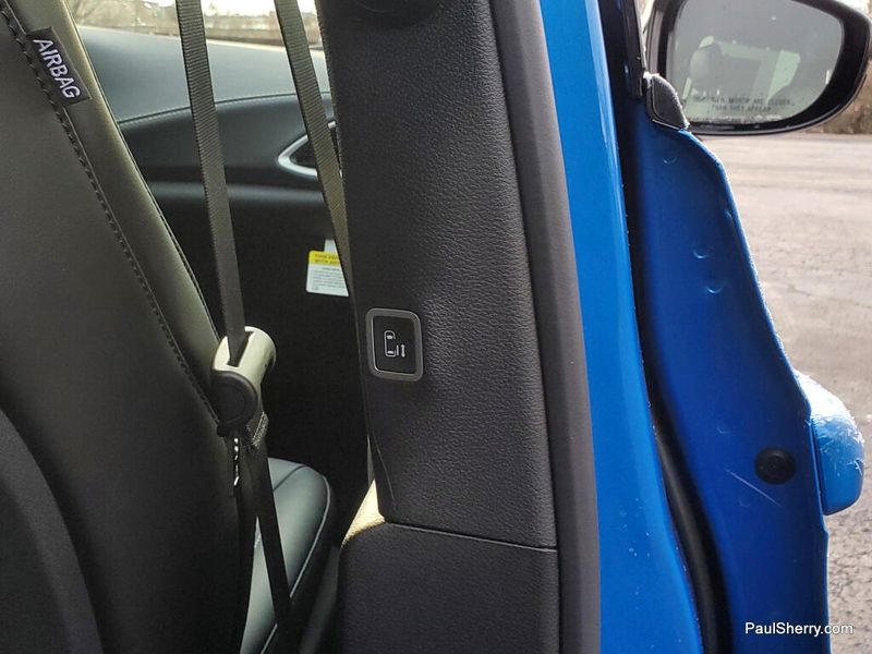 New 2026 Chrysler Pacifica Select