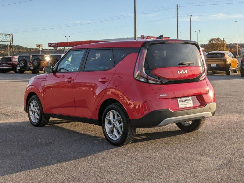 2024 Kia Soul LXImage 5