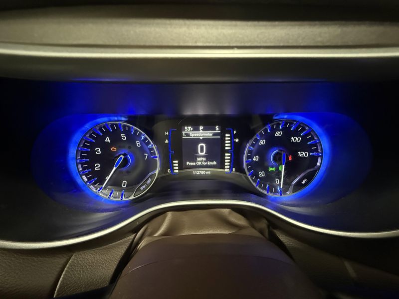 Used 2018 Chrysler Pacifica Touring LImage 24