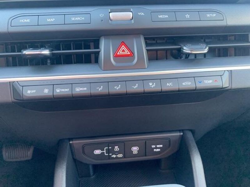 Used 2025 Kia K4 LXImage 10