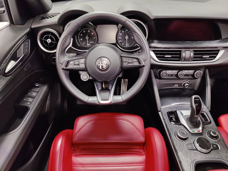 Used 2023 Alfa Romeo Stelvio Sprint AWD w/Sunroof/NavImage 24