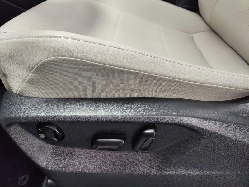 Used 2020 Volkswagen Tiguan SE AWD w/SunroofImage 15