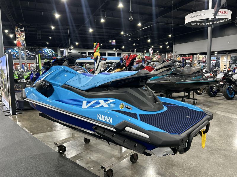 2025 Yamaha VX DELUXE W/AUDIO  in a CYAN/AZURE BLUE exterior color. Del Amo Motorsports of Redondo Beach (424) 390-7811 delamomotorsports.com 