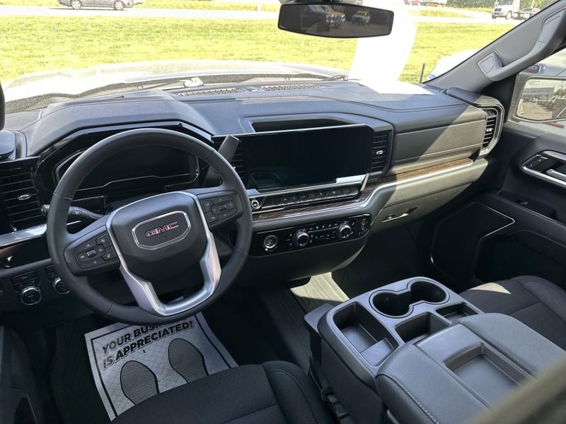 2023 GMC Sierra 1500 ElevationImage 21