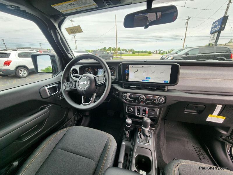 2025 Jeep Wrangler 2-door SportImage 25
