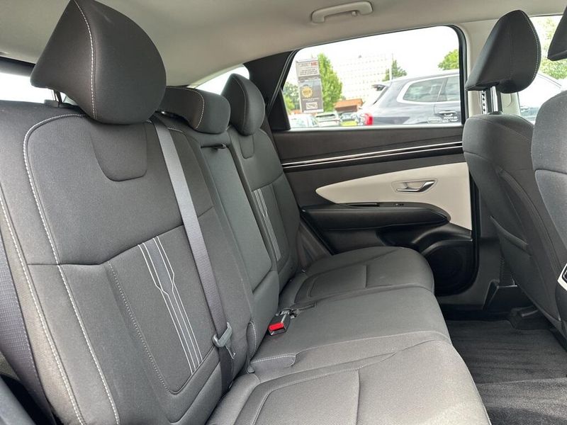 Used 2023 Hyundai Tucson SELImage 18