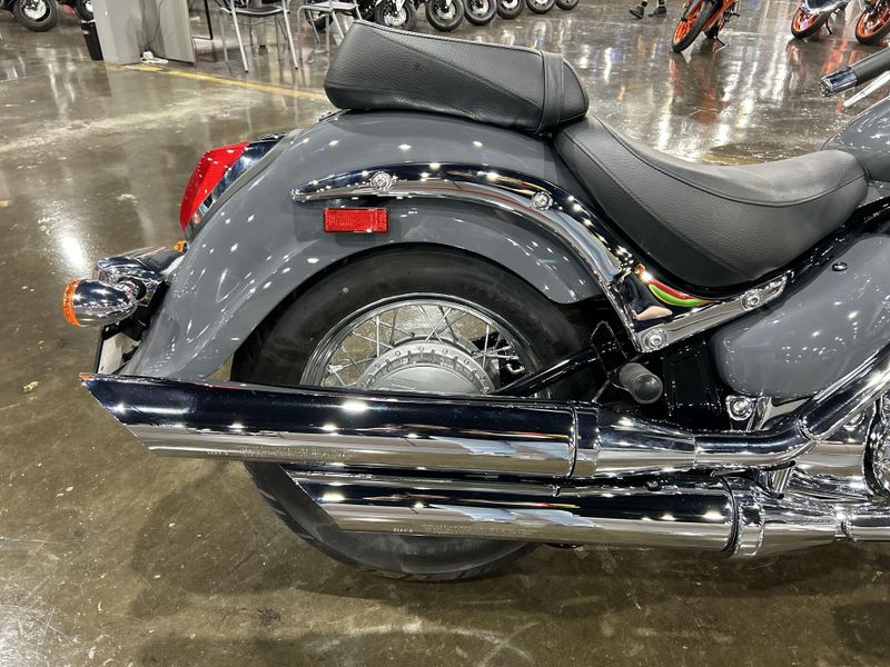 2025 Suzuki BOULEVARD C50  in a GRAY exterior color. Del Amo Motorsports of Redondo Beach (424) 390-7811 delamomotorsports.com 