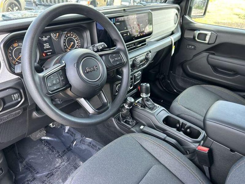 New 2026 Jeep Wrangler 4-door SportImage 15