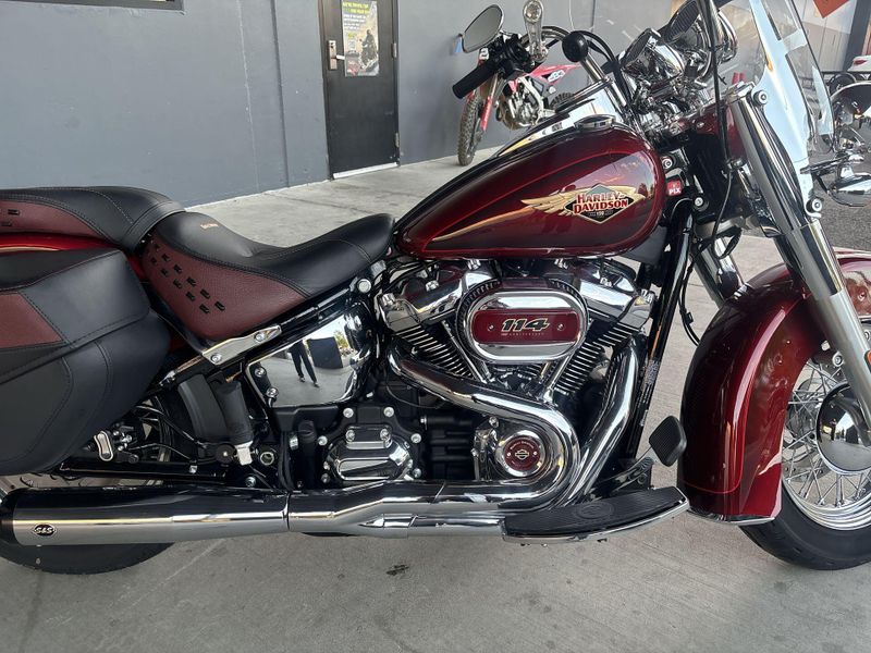Used 2023 Harley-Davidson HERITAGE CLASSIC 120TH ANNIVERSARY ED Image 17