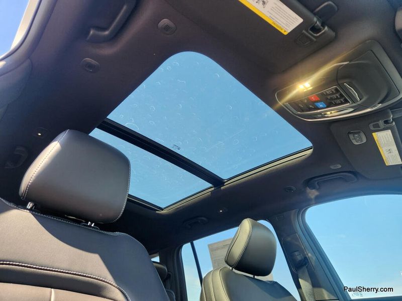 New 2026 Jeep Grand Cherokee L Limited 4x4