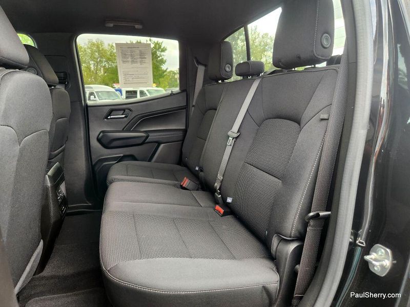 Used 2024 GMC Canyon Elevation