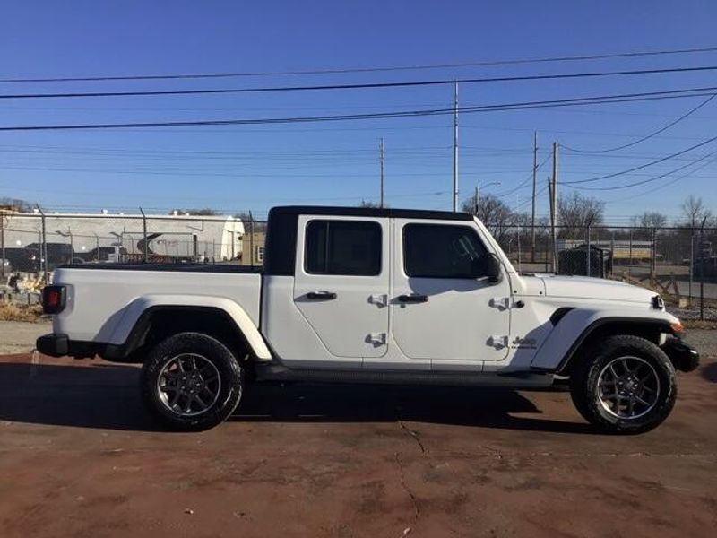 2022 Jeep Gladiator OverlandImage 5