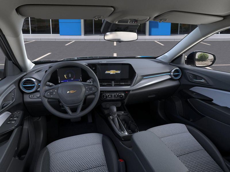 New 2025 Chevrolet Trax LTImage 15