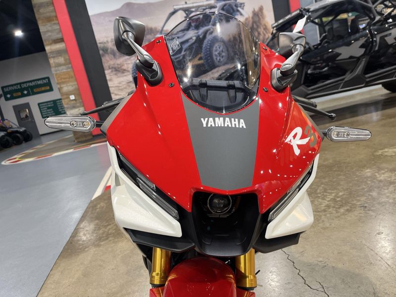 New 2026 Yamaha YZF-R3 ABS CA 70TH ANNIVERSARY EDITION Image 13