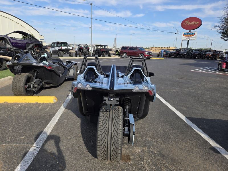 NEW 2026 POLARIS SLINGSHOT SIGNATURE EDITION AUTODRIVE Image 11