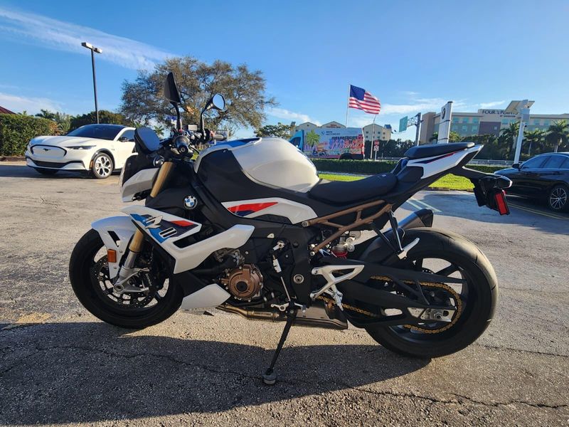Used 2023 BMW S 1000 R Image 1