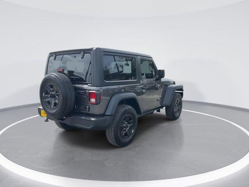 Used 2023 Jeep Wrangler SportImage 8