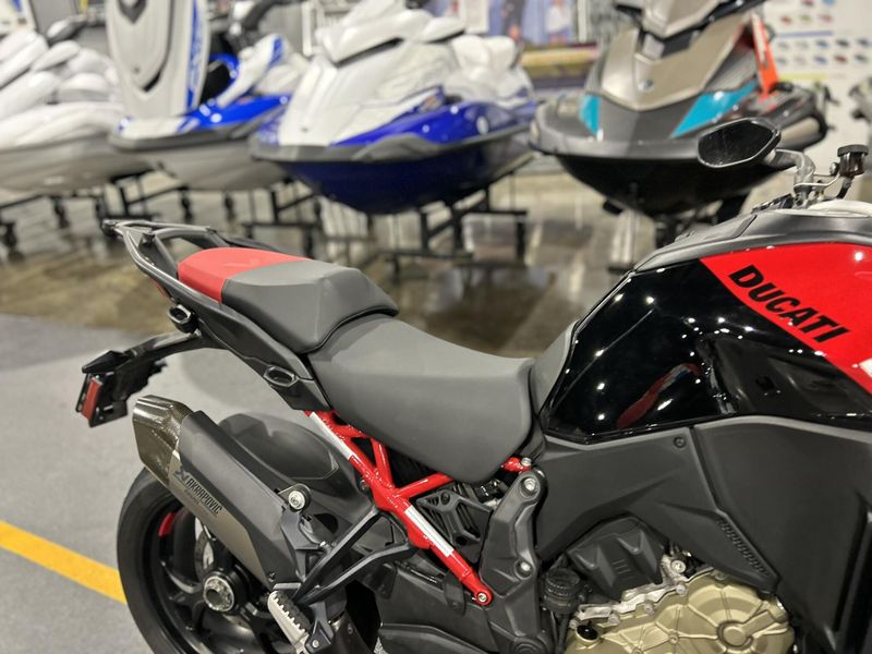 Used 2023 Ducati MULTISTRADA V4 PIKES PEAK Image 9
