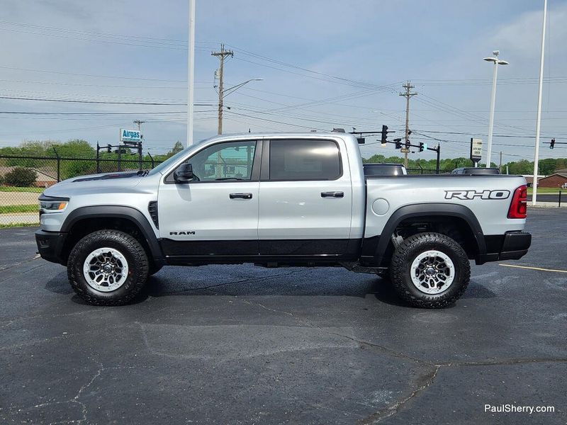 New 2026 RAM 1500 Rho Crew Cab 4x4 5'7' Box