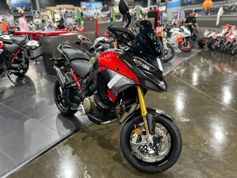 New 2026 Ducati MULTISTRADA V4 PIKES PEAK Image 12
