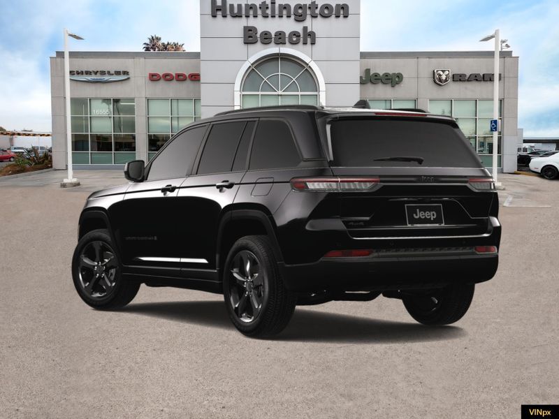 2025 Jeep Grand Cherokee Altitude X 4x4Image 5