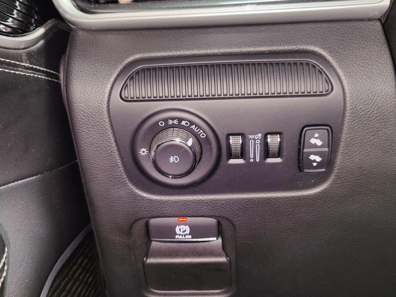 2023 Jeep Wagoneer 5.7L V6 4X4 w/Sunroof & NavImage 31