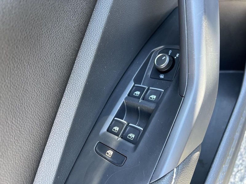 2024 Volkswagen Jetta Sport photo 11