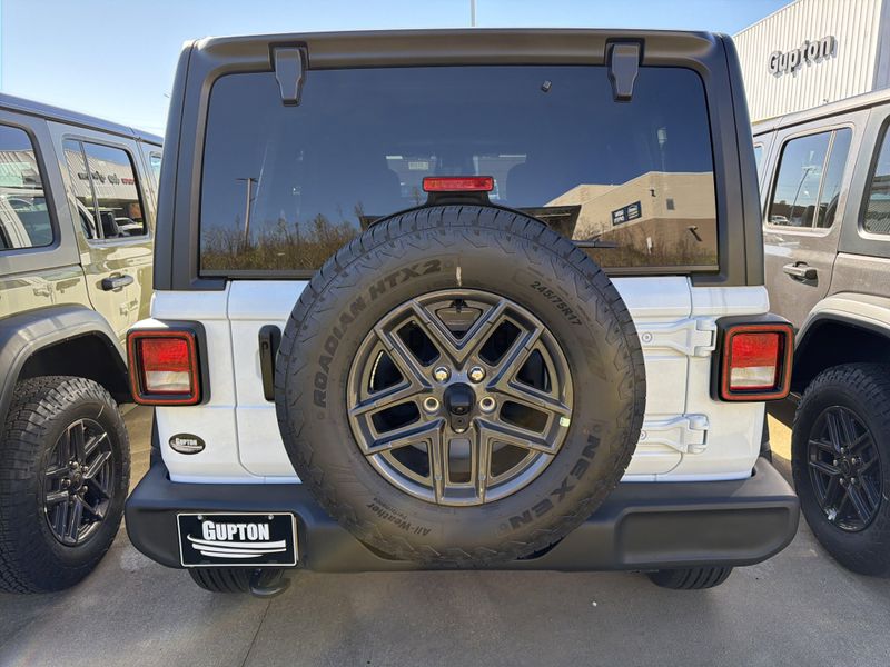 New 2026 Jeep Wrangler 4-door Sport SImage 8