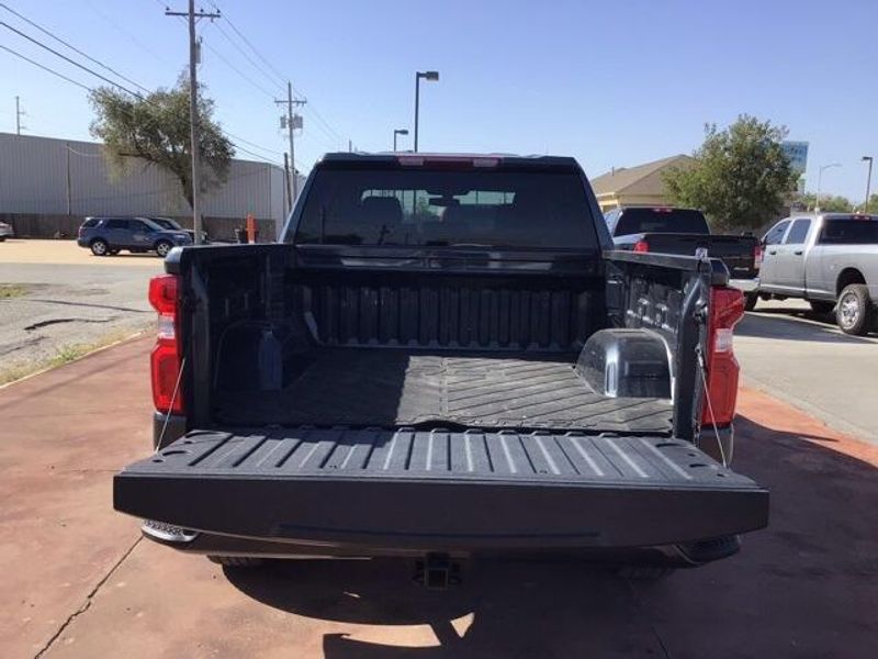 2021 Chevrolet Silverado 1500 CustomImage 20