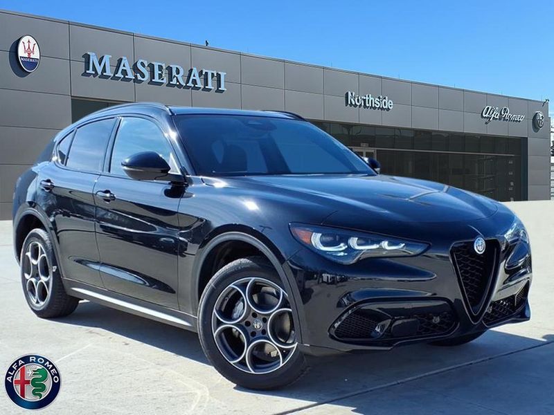 New 2026 Alfa Romeo Stelvio AwdImage 1