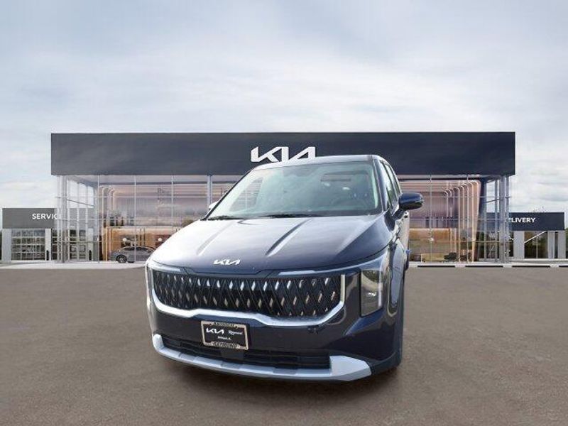 New 2027 Kia Carnival LXSImage 8