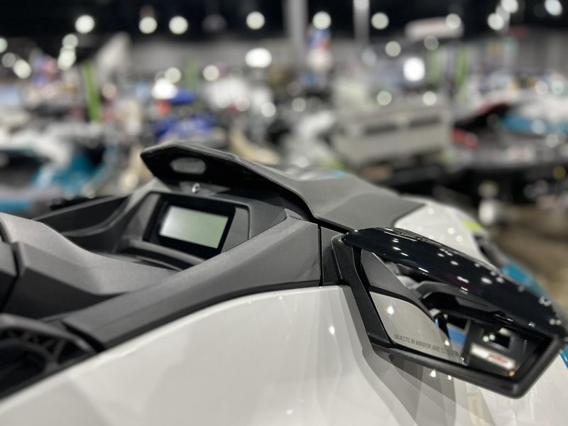 New 2025 Sea-Doo GTI SE 130 (SOUND SYSTEM) Image 10