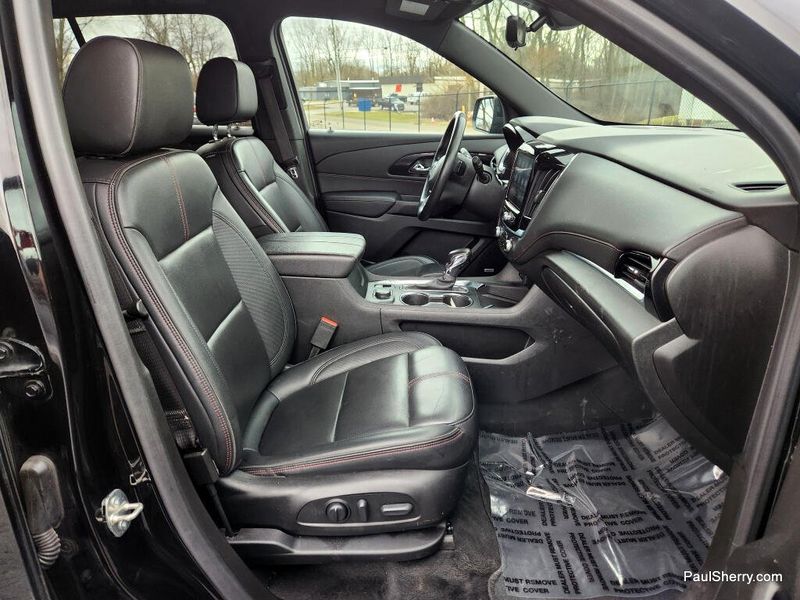 Used 2022 Chevrolet Traverse RS