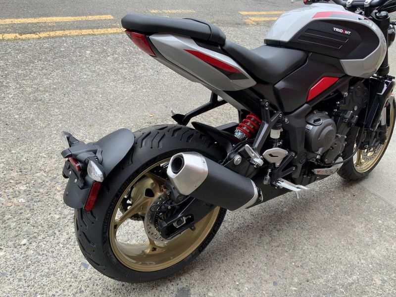 2026 Triumph TRIDENT 800