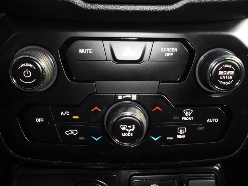 2020 Jeep Renegade LatitudeImage 12